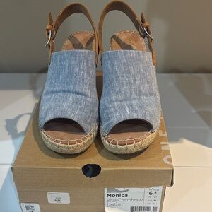 Toms Blue Chambray Espadrille Sandals